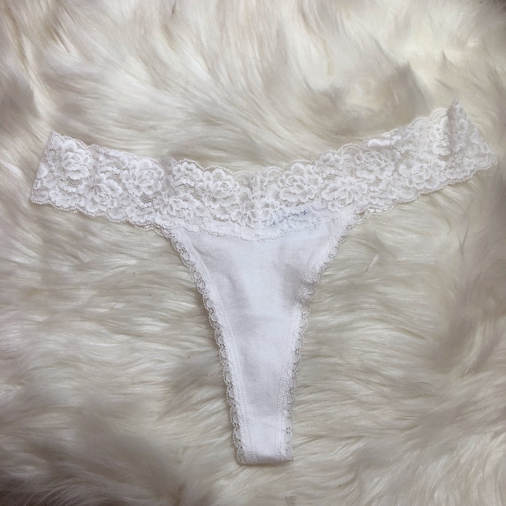 3/$15💛 NWOT Lace Panties